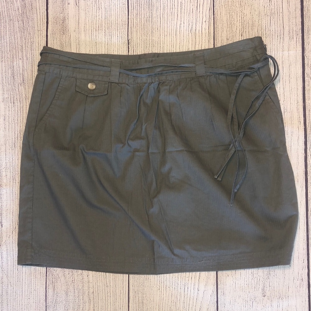 Gap skirt size 10